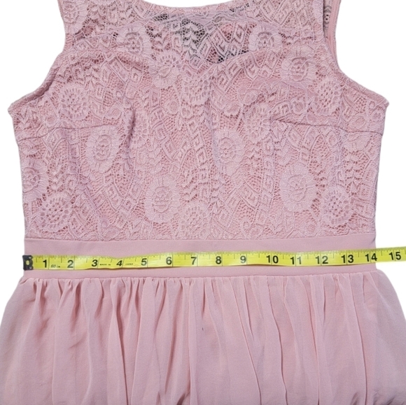 Sleeveless Blush Pink Lace Top A-Line Chiffon Formal Gown - Picture 13 of 15